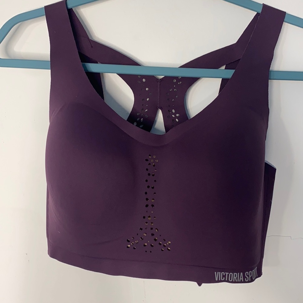 - VS Sport  Angel Max Support Laser Sports Bra 32DDD
